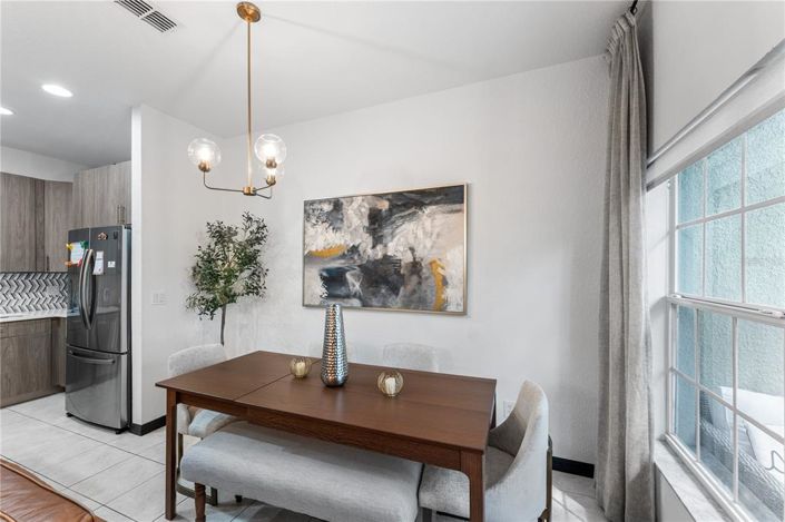 Image No.11-4 Bed Townhouse for sale