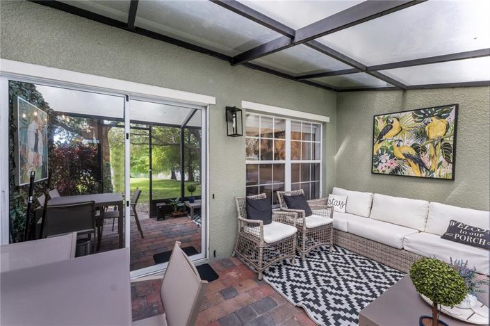 Image No.27-4 Bed Townhouse for sale