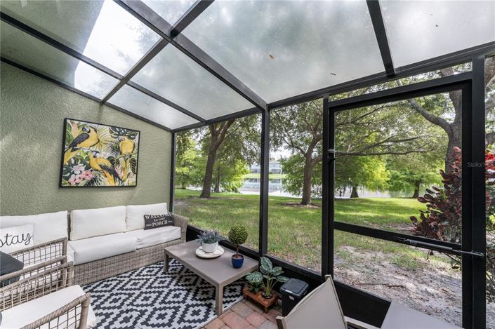 Image No.28-4 Bed Townhouse for sale