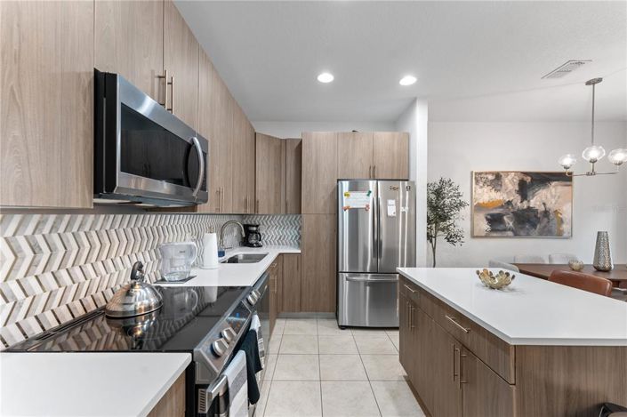 Image No.4-4 Bed Townhouse for sale