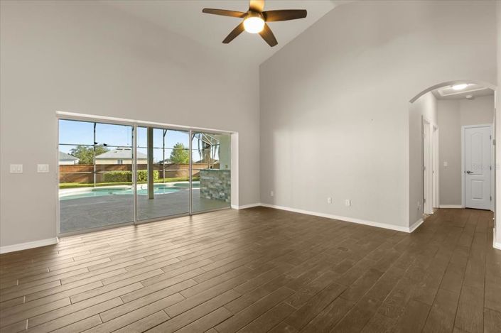 Image No.13-4 Bed Property for sale