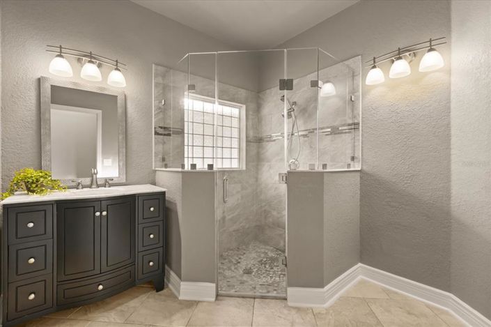 Image No.21-4 Bed Property for sale