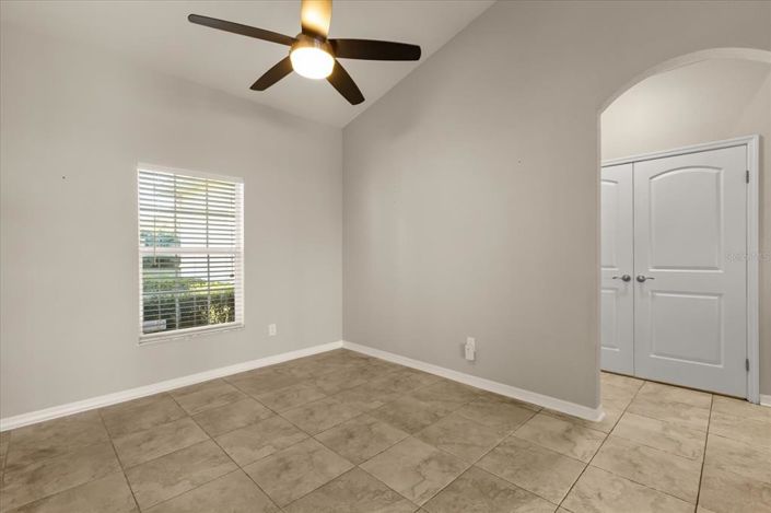 Image No.30-4 Bed Property for sale