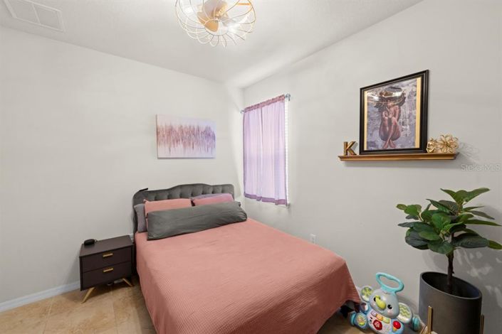 Image No.13-3 Bed Property for sale