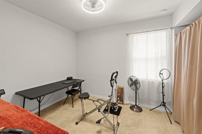 Image No.15-3 Bed Property for sale