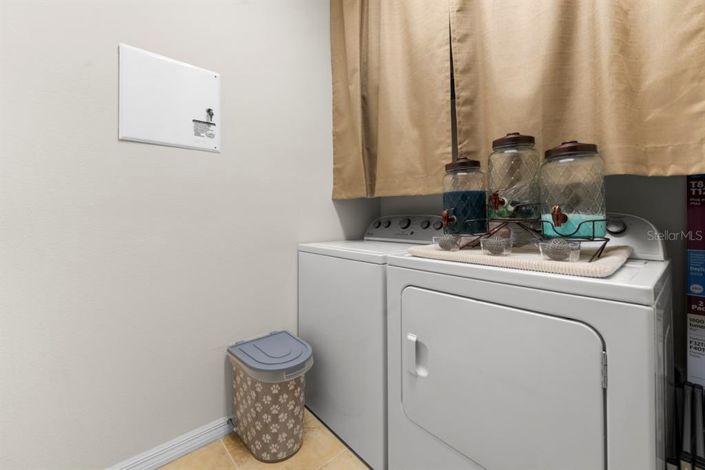 Image No.18-3 Bed Property for sale