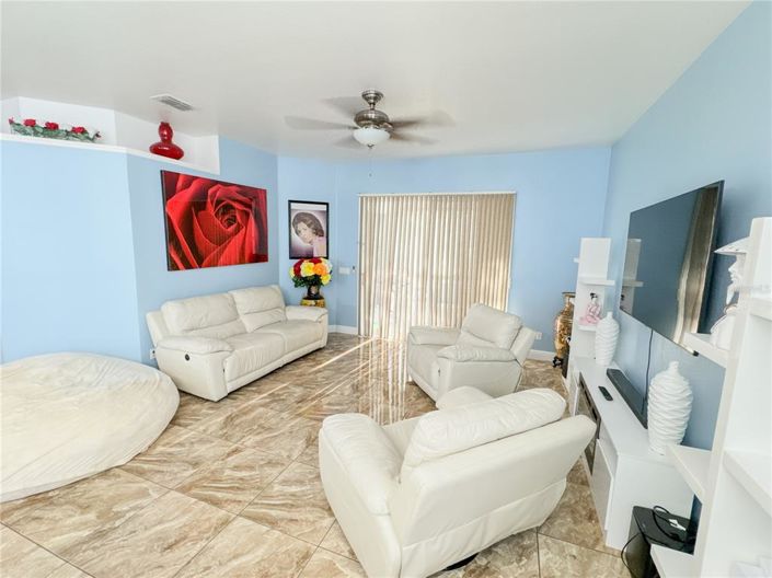 Image No.12-Propriété de 4 chambres à vendre à Kissimmee