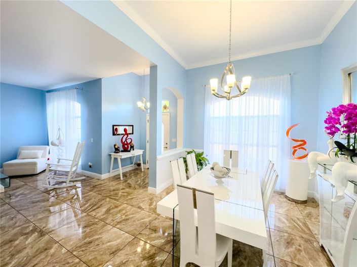 Image No.6-Propriété de 4 chambres à vendre à Kissimmee