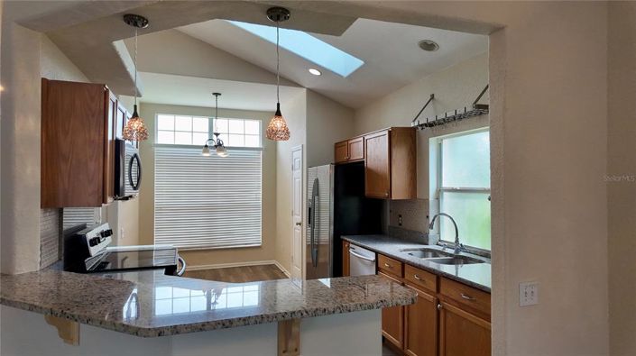 Image No.10-3 Bed Property for sale