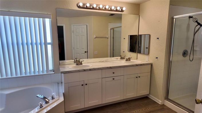 Image No.16-3 Bed Property for sale