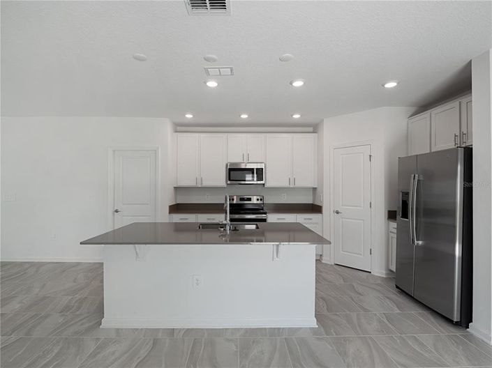 Image No.9-4 Bed Property for sale