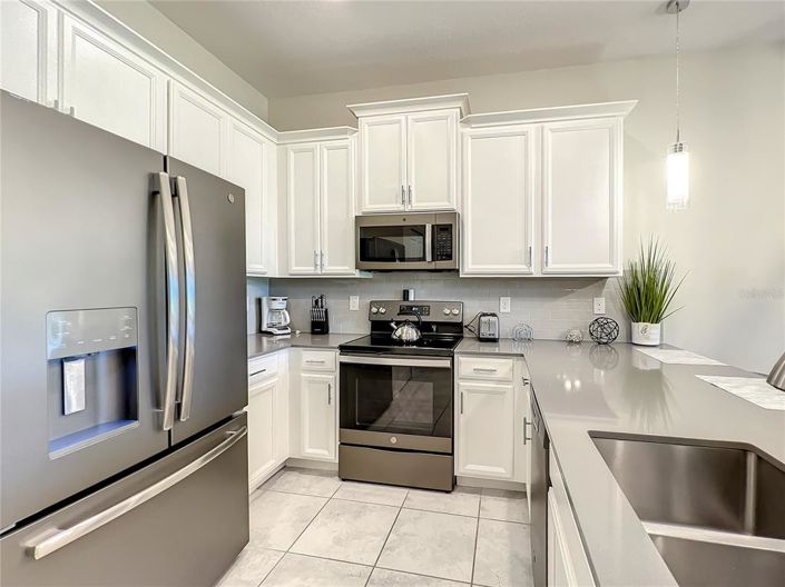 Image No.12-2 Bed Property for sale