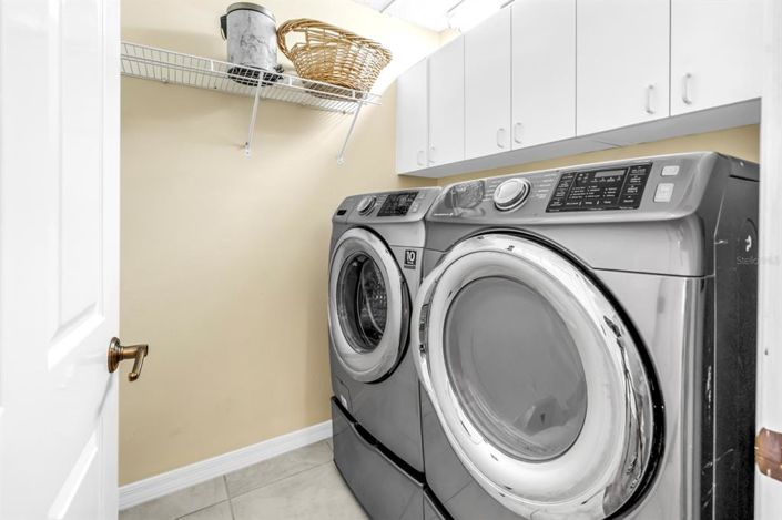 Image No.25-3 Bed Townhouse for sale