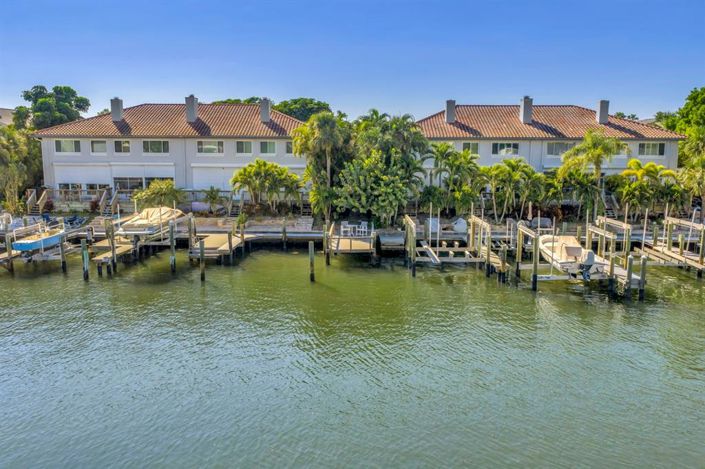 Image No.43-3 Bed Townhouse for sale