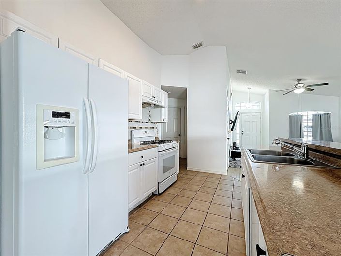 Image No.13-3 Bed Property for sale