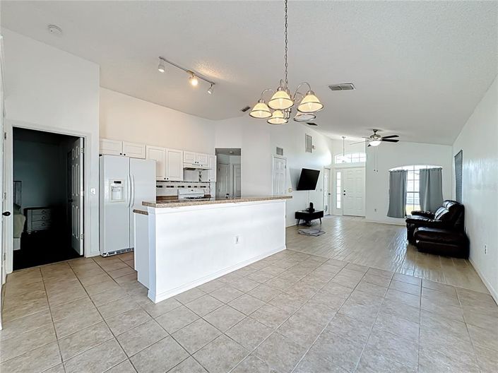 Image No.9-3 Bed Property for sale