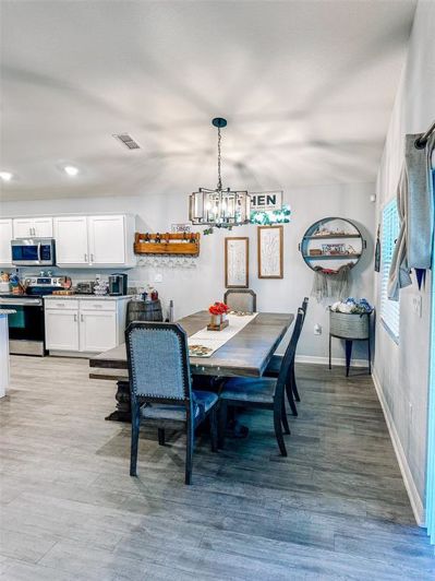 Image No.12-3 Bed Property for sale