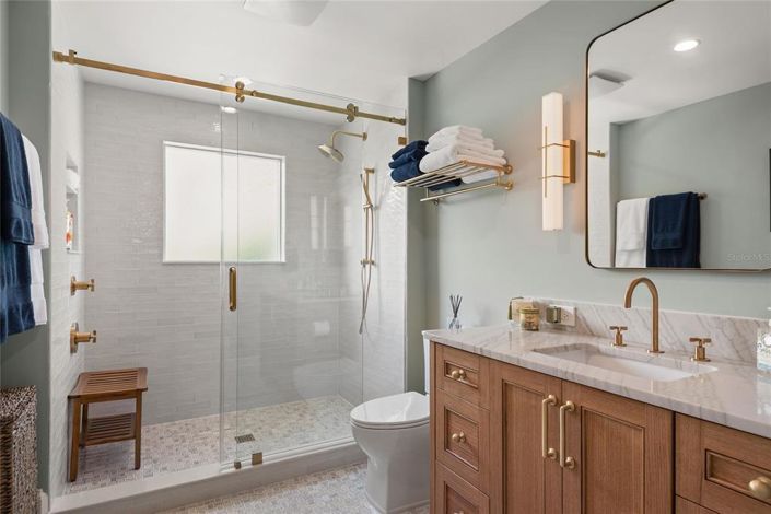 Image No.16-5 Bed Property for sale