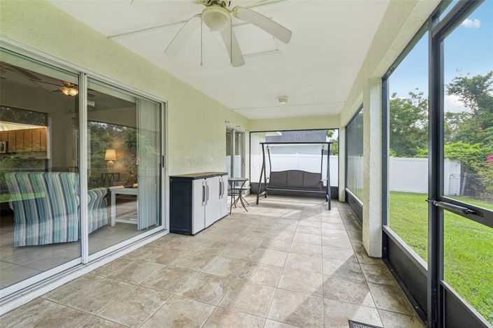 Image No.12-3 Bed Property for sale