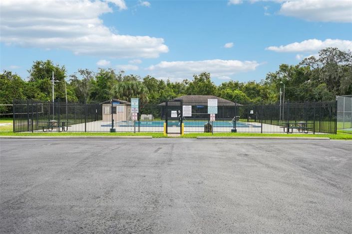 Image No.17-3 Bed Property for sale