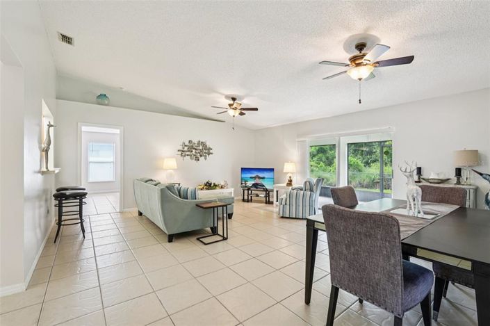 Image No.2-3 Bed Property for sale