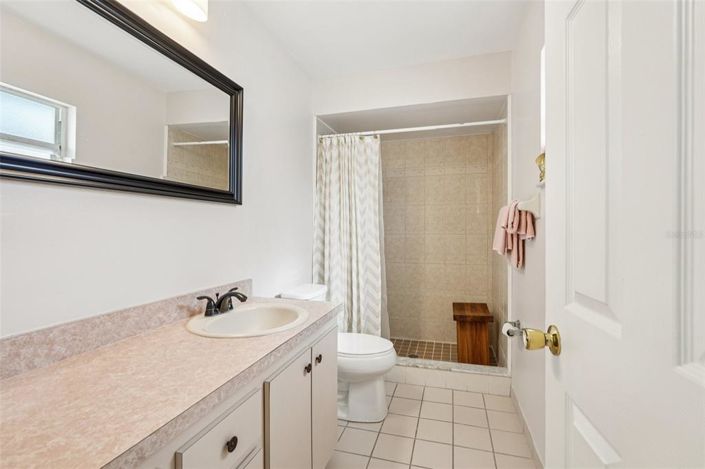 Image No.8-3 Bed Property for sale