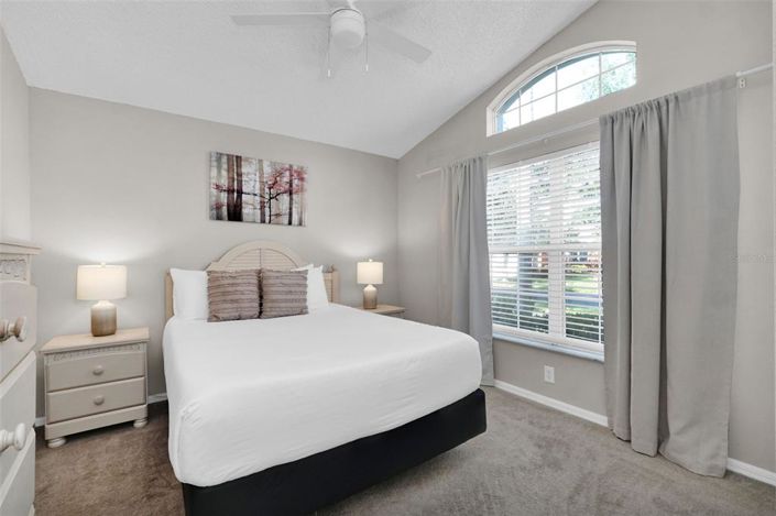 Image No.26-5 Bed Property for sale