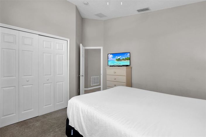 Image No.27-5 Bed Property for sale