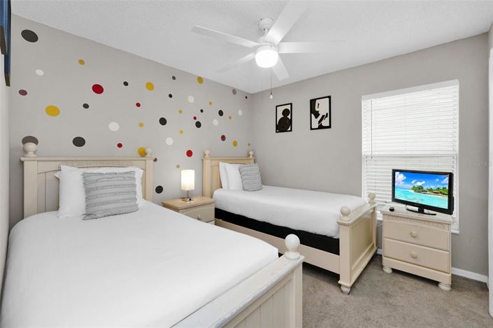 Image No.28-5 Bed Property for sale