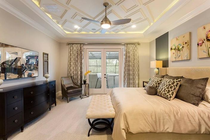 Image No.23-7 Bed Property for sale