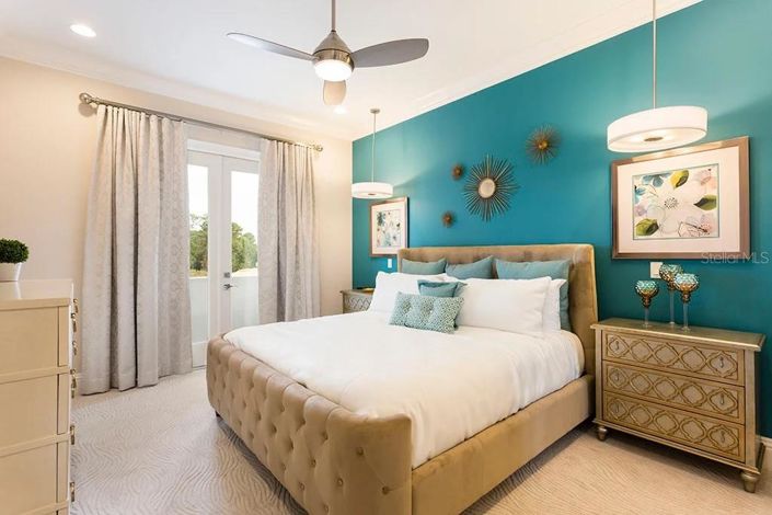 Image No.25-7 Bed Property for sale