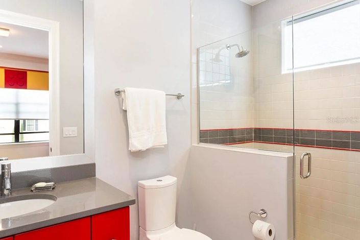 Image No.30-7 Bed Property for sale