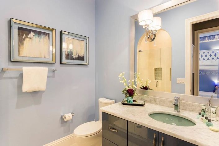 Image No.33-7 Bed Property for sale