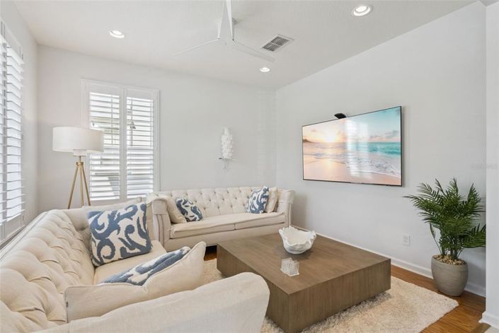 Image No.13-4 Bed Property for sale