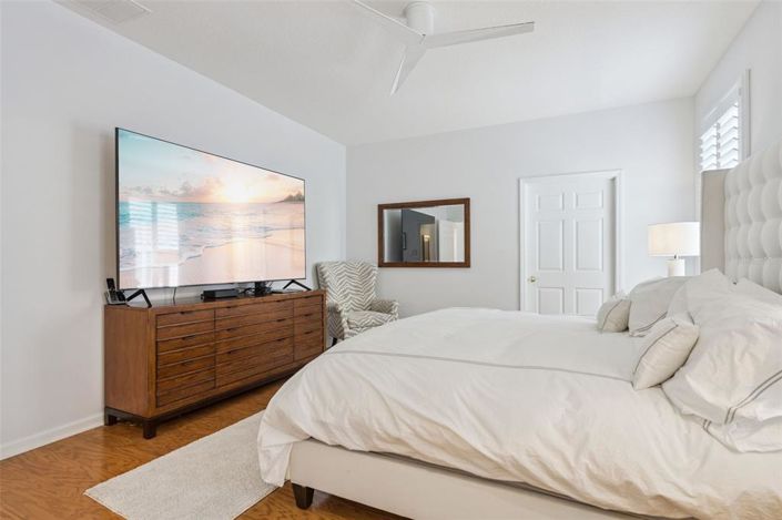 Image No.30-4 Bed Property for sale