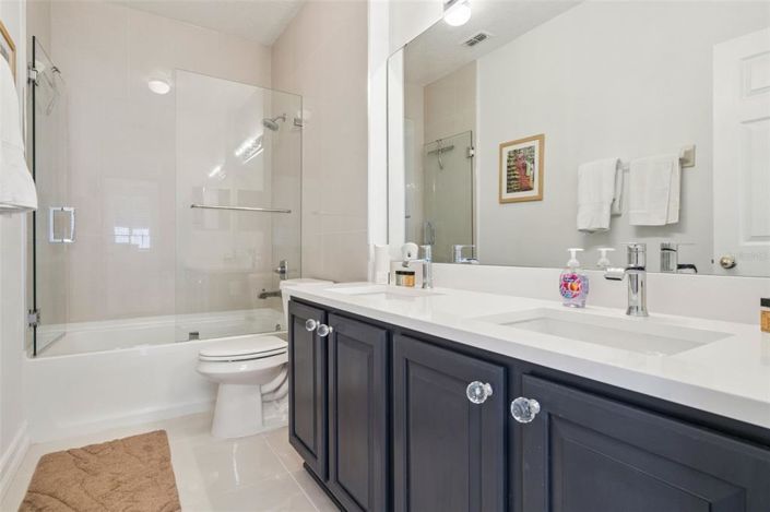 Image No.41-4 Bed Property for sale