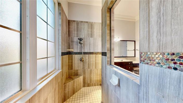 Image No.13-7 Bed Property for sale