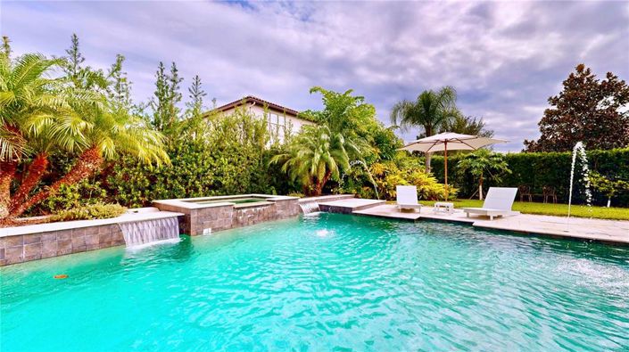 Image No.22-7 Bed Property for sale