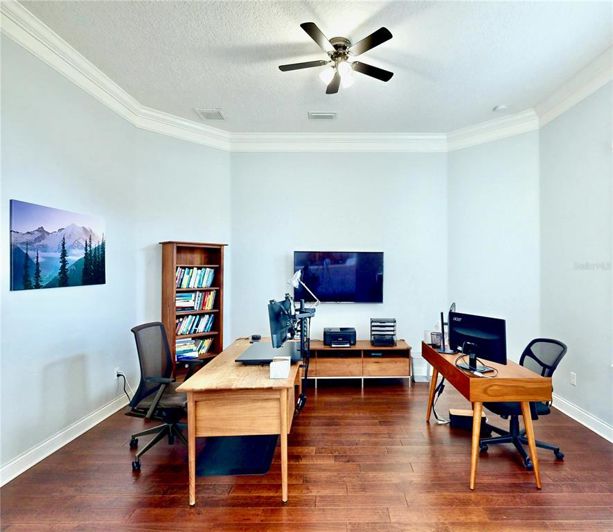 Image No.33-7 Bed Property for sale