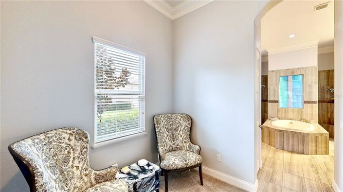 Image No.44-7 Bed Property for sale