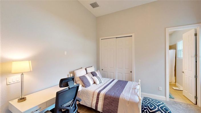 Image No.48-7 Bed Property for sale