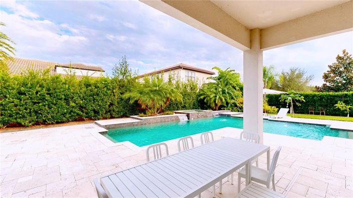 Image No.64-7 Bed Property for sale