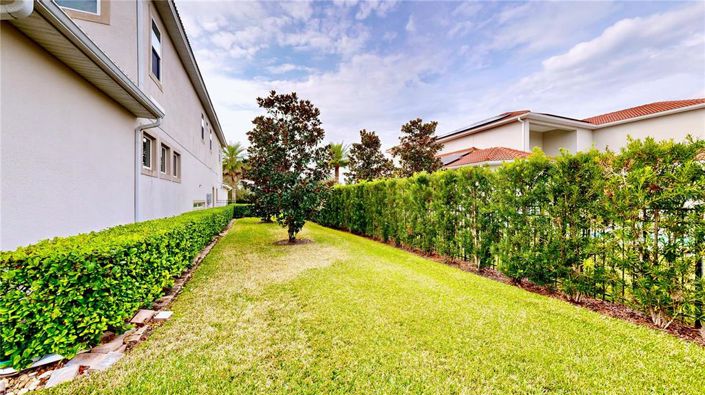 Image No.68-7 Bed Property for sale