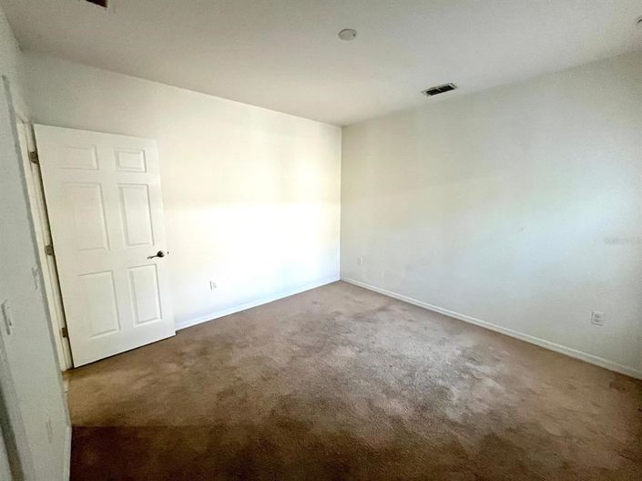 Image No.29-3 Bed Property for sale