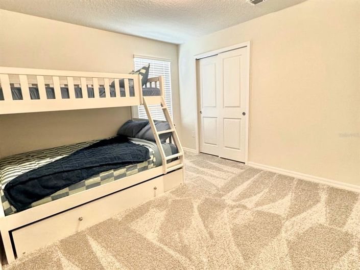 Image No.11-7 Bed Property for sale