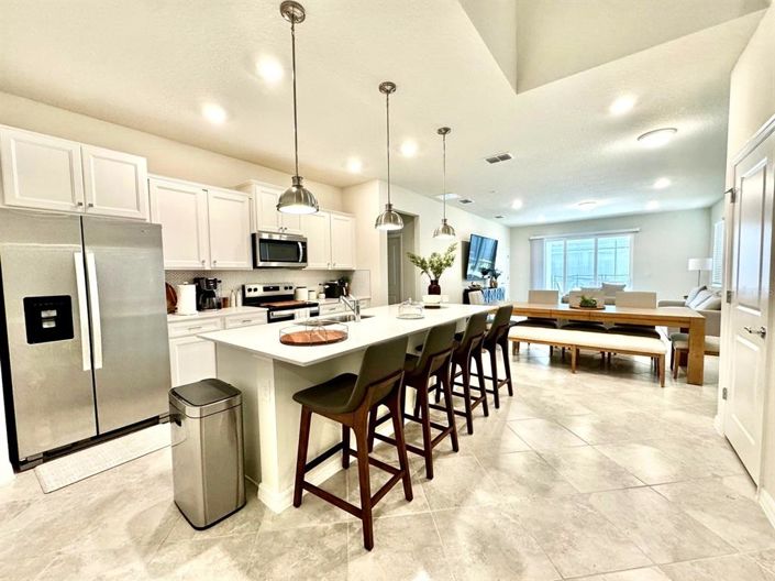 Image No.5-7 Bed Property for sale