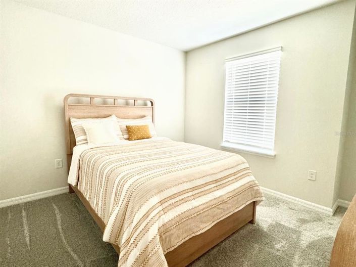 Image No.9-7 Bed Property for sale