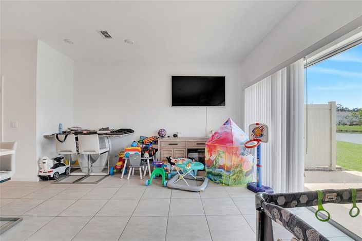 Image No.15-3 Bed Townhouse for sale