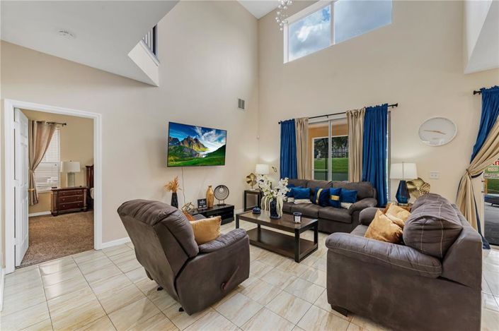 Image No.16-7 Bed Property for sale