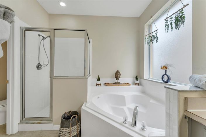 Image No.21-7 Bed Property for sale